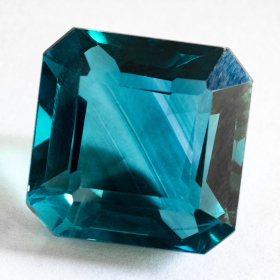 Fluorit mit 44.52 Ct, facettiert