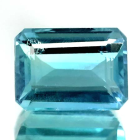 Fluorit mit 5.28 Ct, facettiert, AAA Grade
