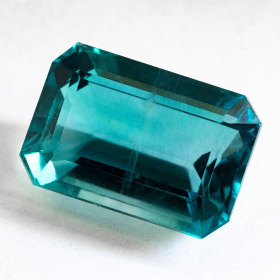 Fluorit mit 61.51 Ct, facettiert