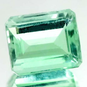 Fluorit mit 7.30 Ct, facettiert, AAA Grade