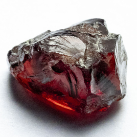 Granat Kristall mit 5.11 Ct - Granat Ct