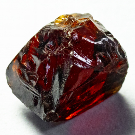 Granat Kristall mit 5.78 Ct