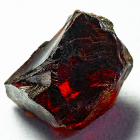 Granat Kristall mit 6.53 Ct