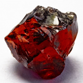 Granat Kristall mit 6.92 Ct