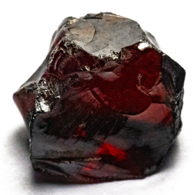 Granat Kristall mit 7.43 Ct