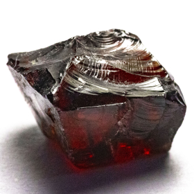 Granat Kristall mit 7.94 Ct