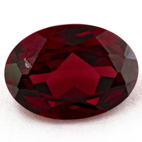 GRANAT 7 x 5 mm, leicht beschädigt