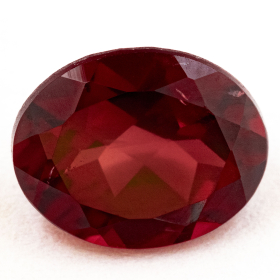 GRANAT 9 x 7 mm, leicht beschädigt