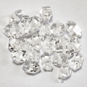 10 Ct Herkimer "Diamanten" mit ca. 5 - 10mm, ca. 20 Stück aus dem Himalaya, gebohrt