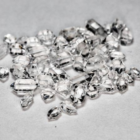 5 Ct Herkimer "Diamanten" mit ca. 2.5 - 5 mm, ca. 50 Stück aus dem Himalaya
