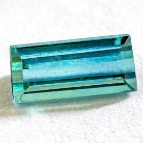 Indigolith mit 0.41 Ct