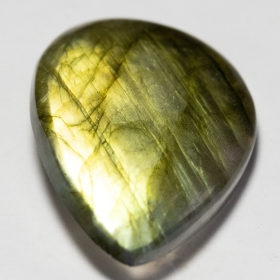 Labradorit mit 37.89 Ct