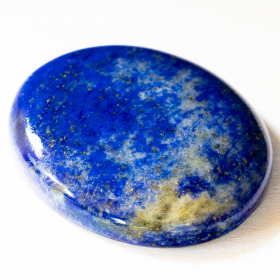 Lapislazuli mit Pyrit 34.45 Ct