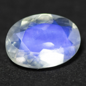 Facettierter Mondstein mit 1.46 Ct, AA Grade