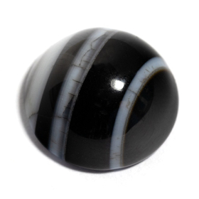 Onyx mit ca. 14 x 14 mm