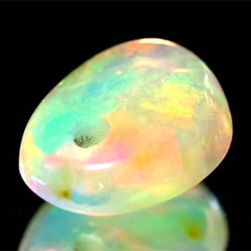 Welo Opal mit 0.75 Ct, AAA Qualität, gebohrt