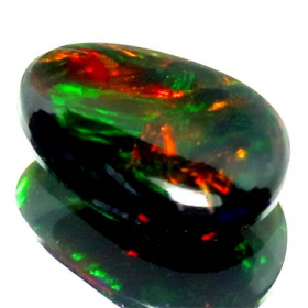 Opal mit 0.82 Ct, AAA Grade