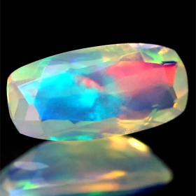 Facettierter Welo-Opal 0.99 Ct, AAA-Qualtität