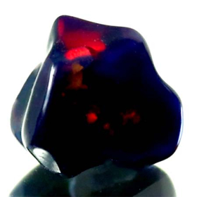 Schwarzer Opal-Kristall 1.00 Ct, poliert