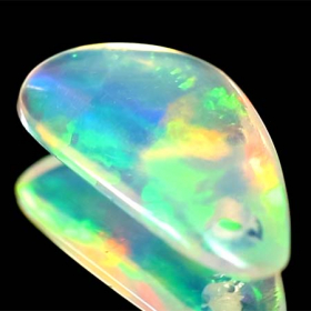 Welo Opal mit 1.01 Ct, AAA Qualität, gebohrt