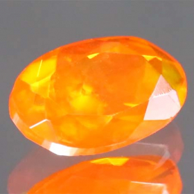 Afrikanischer Welo Feueropal mit 1.16 Ct