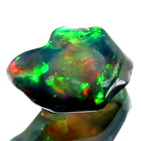 Schwarzer Opal-Kristall 1.64 Ct, AAA Grade, poliert