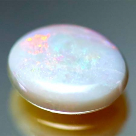 Opal mit 1.65 Ct, mit Riss