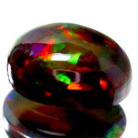 Opal mit 1.66 Ct, AAA Grade