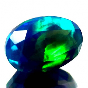 Schwarzer Opal mit 1.89 Ct - facettiert, AAA Qualität