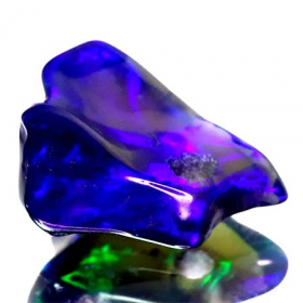 Schwarzer Welo Opal Anhänger mit 1.90 Ct, gebohrt