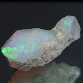 Opalkristall mit 11.92 Ct