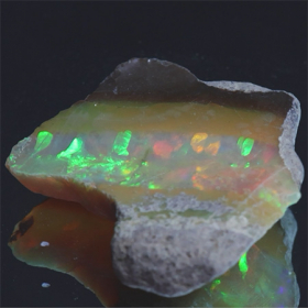 Opalkristall mit 14.36 Ct