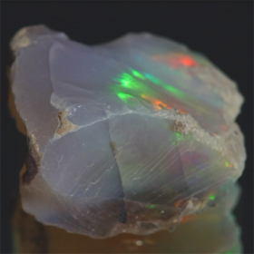 Opalkristall mit 15.59 Ct