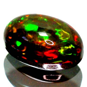 Schwarzer Opal mit 2.33 Ct