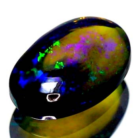 Schwarzer Opal mit 2.41 Ct