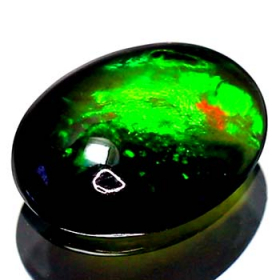 Schwarzer Opal mit 2.56 Ct