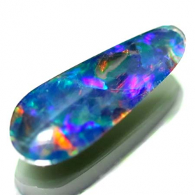 Opal Triplette mit 2.60 Ct, AAA+ Grade