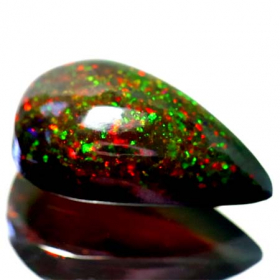 Opal mit 2.80 Ct, AAA Grade