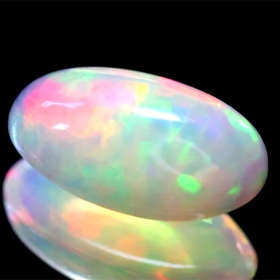 Opal mit 3.01 Ct, AAA Grade