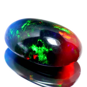 Bicolor Opal mit 3.46 Ct, AAA Grade