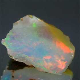 Opalkristall mit 3.96 Ct