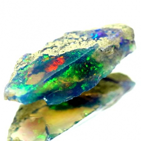Opalkristall mit 4.98 Ct, AAA Grade