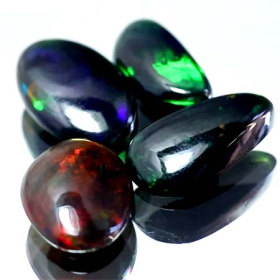 4 Schwarze Opale mit 2.29 Ct