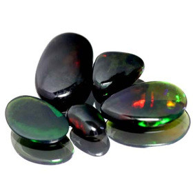 5 Schwarze Opale mit 4.09 Ct