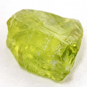 Peridot Kristall mit 4.71 Ct
