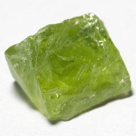 Peridot Kristall mit 4.93 Ct
