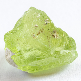 Peridot Kristall mit 8.55 Ct