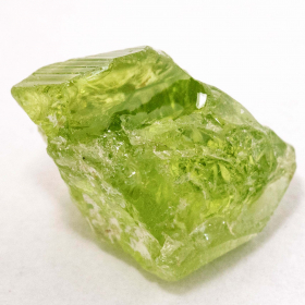 Peridot Kristall mit 8.85 Ct