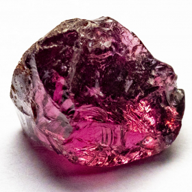 Rhodolit Kristall mit 4.24 Ct