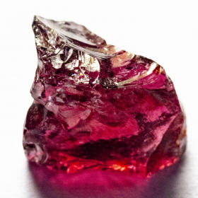 Rhodolit Kristall mit 4.53 Ct